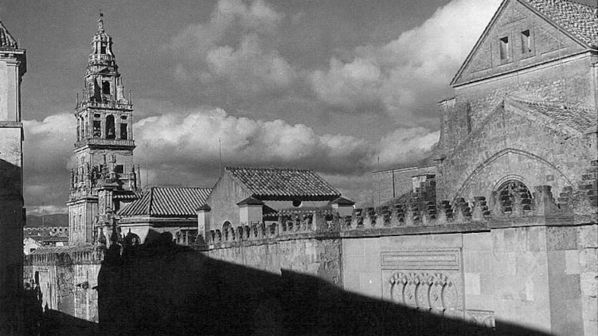 Cuando un rayo incendió la Mezquita en 1910