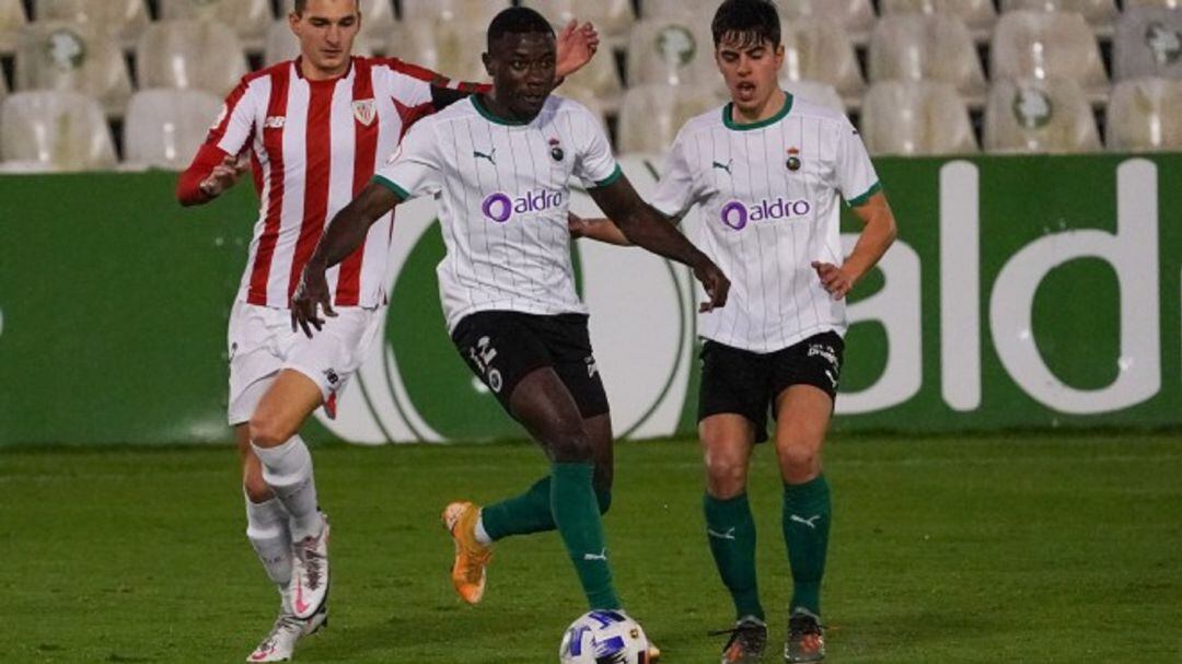 Soko e Íñigo en el partido contra el Bilbao Athletic en El Sardinero