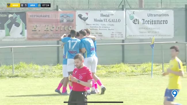 La Arandina celebra su gol