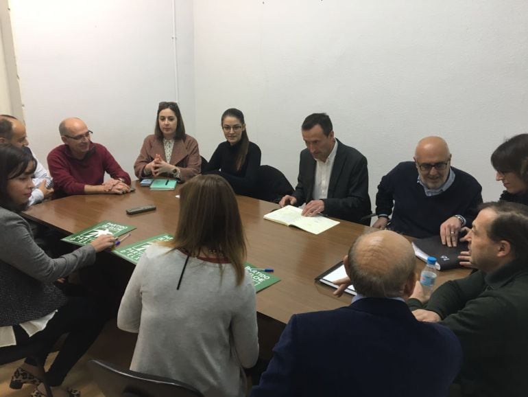 Reunión de ayer entre PSOE, Compromís y Partido de Elche