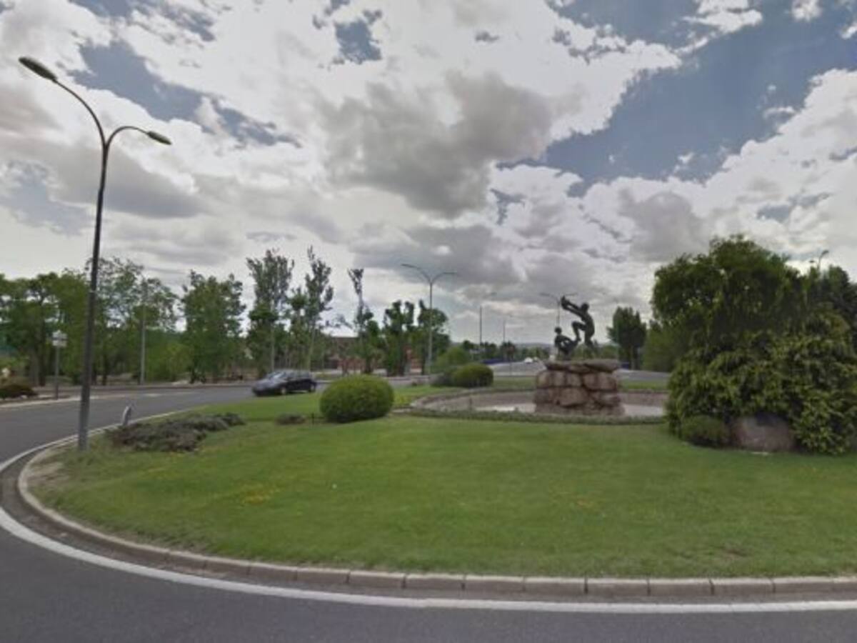 Atropellan a dos personas en la rotonda de Donantes de Sangre