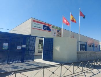 Fachada del CEIP Isabel la Católica de Alcorcón