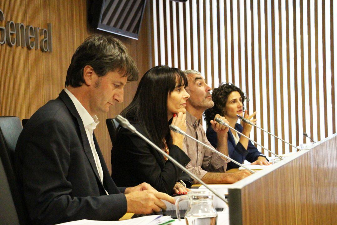 Xavier Mujal quan era el director general d'RTVA, en una compareixença parlamentària