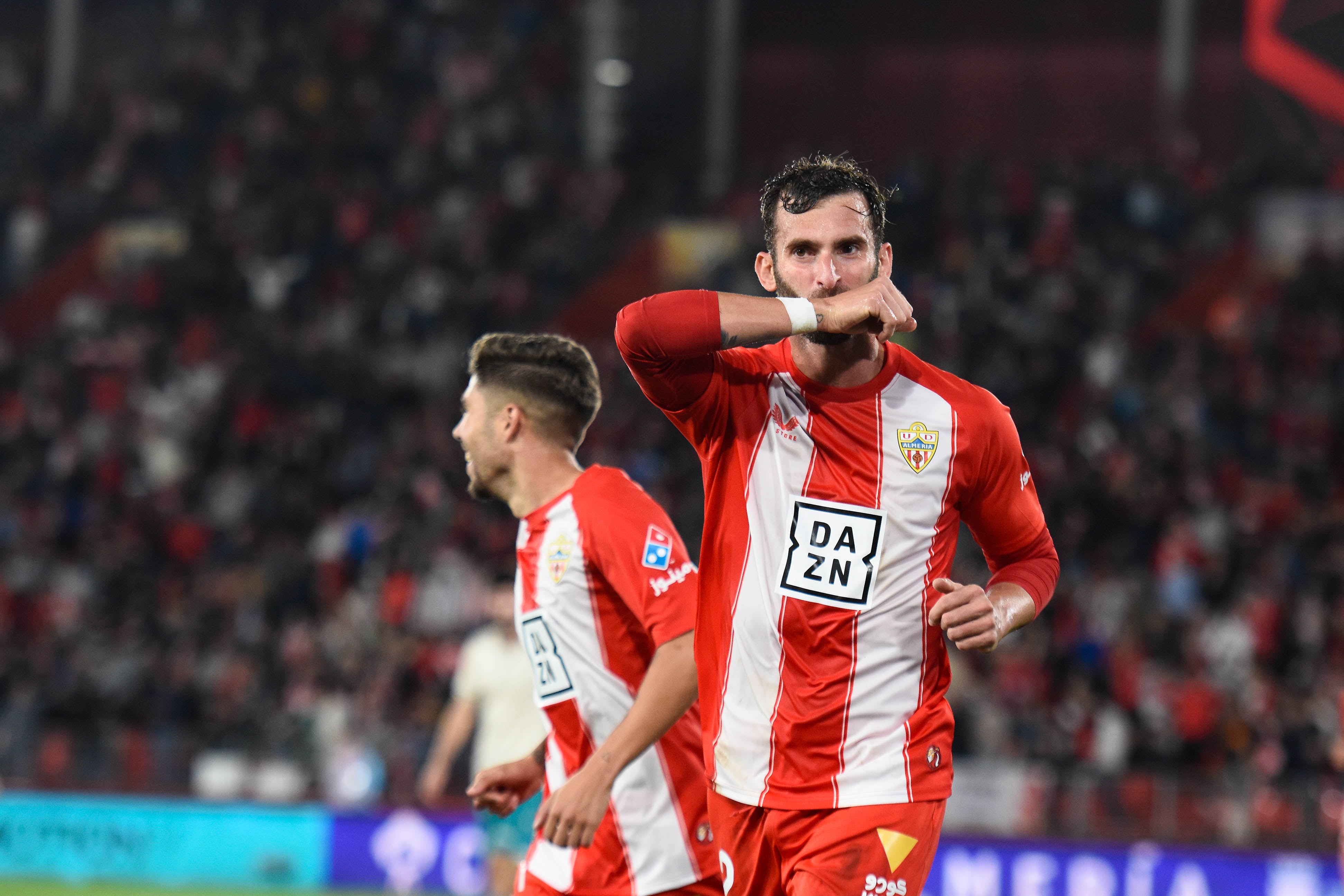 Leo Baptistao celebra su gol al Córdoba en el Estadio de los Juegos Mediterráneos.