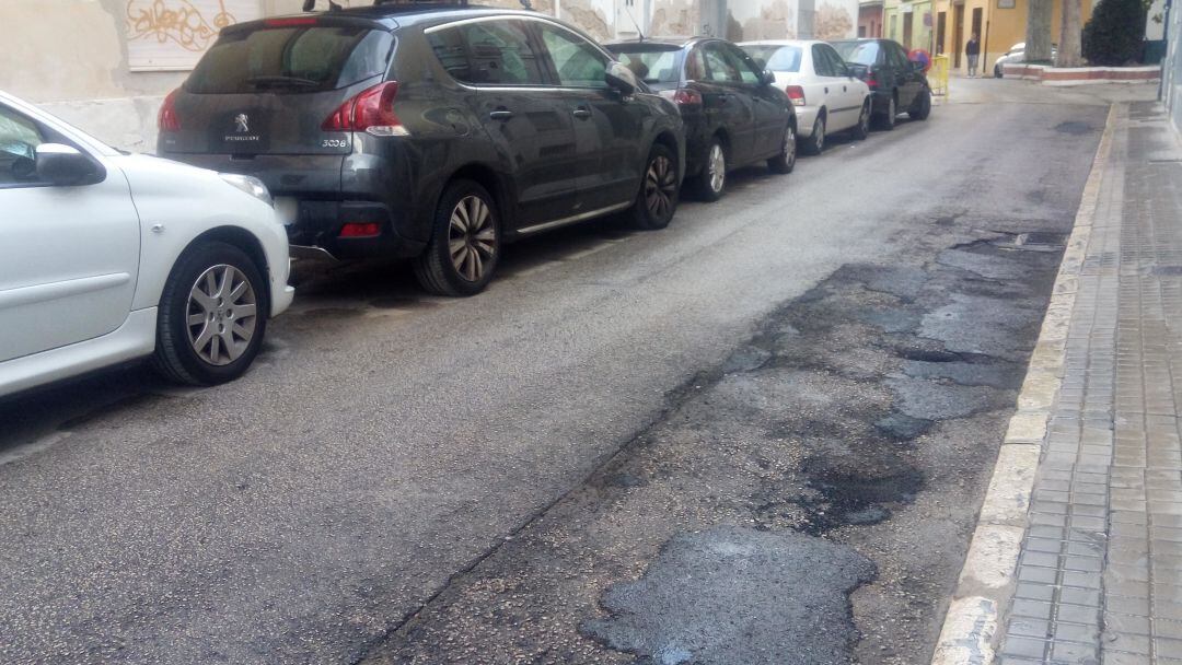 Estado actual que presenta la calle Pare Pere, en Dénia.