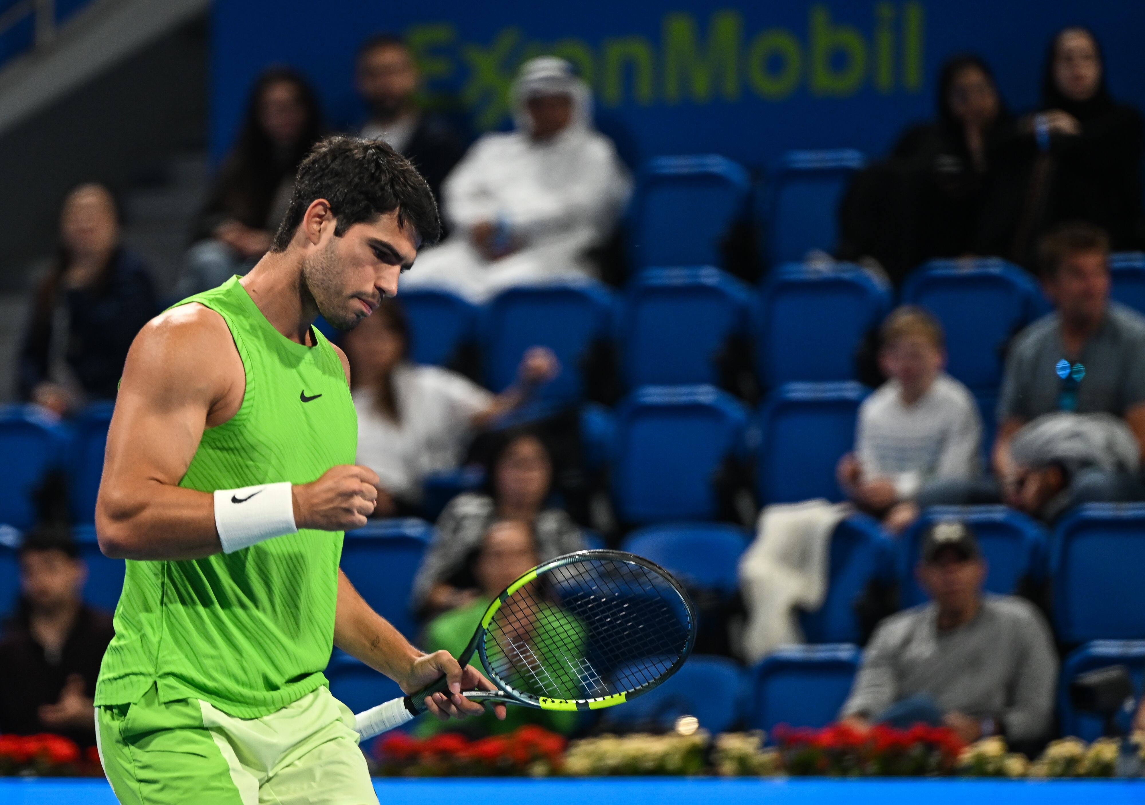 Carlos Alcaraz, en su partido ante Arthur Rinderknech en Doha