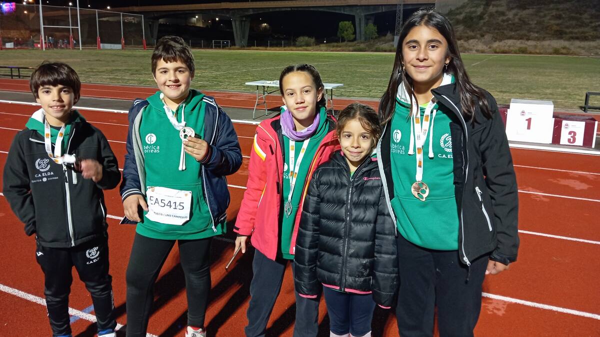 El Club Atletismo Elda se colgó cuatro medallas en el Provincial Sub-12