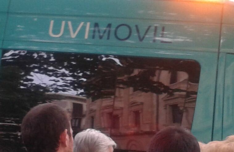 La UVI Móvil traslada a Martín Garitano