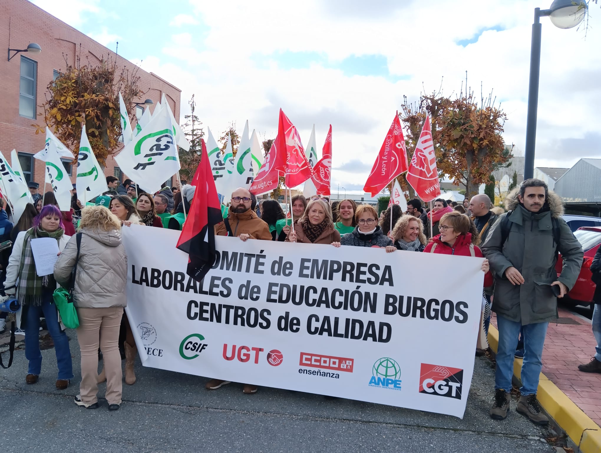Concentración en el IES El Empecinado este jueves 20-N