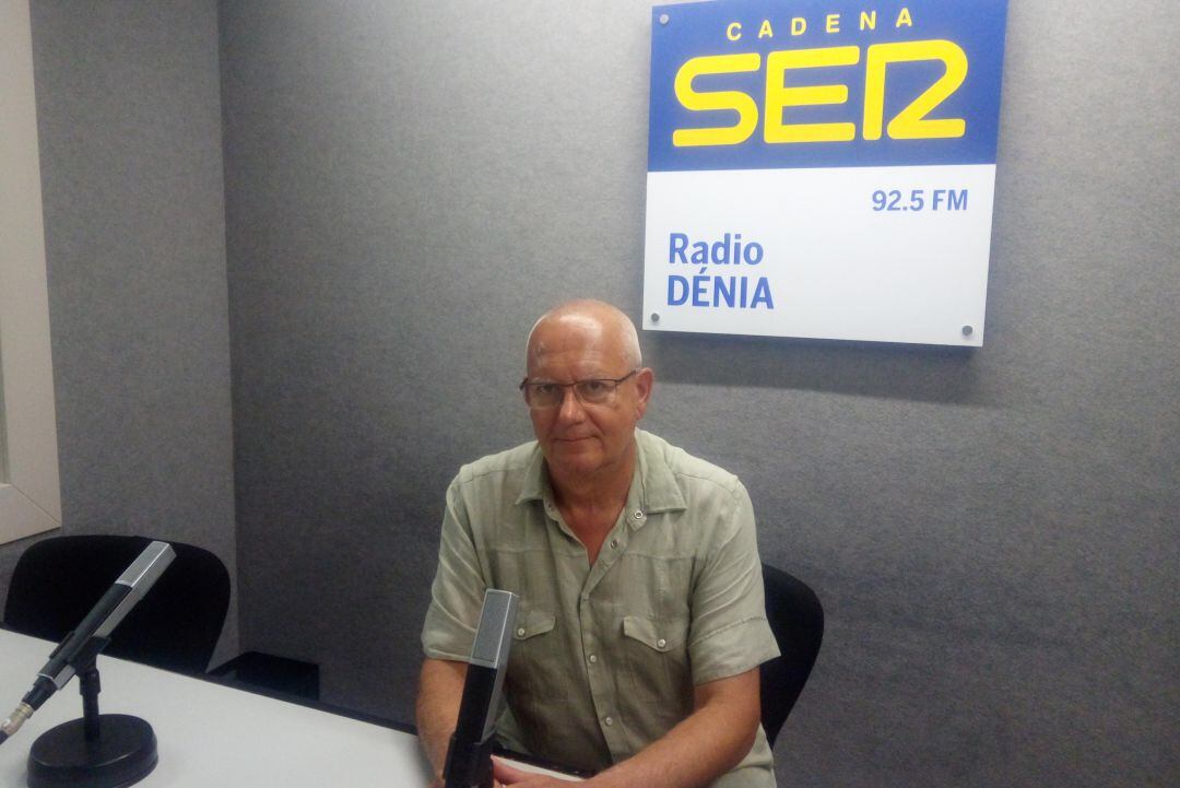 El alcalde de Dénia en la redacción de Radio Dénia Cadena SER.