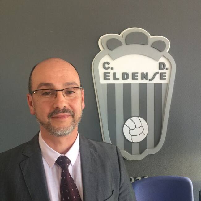 José Mª Roig, presidente del Eldense, confía en el apoyo de la afición