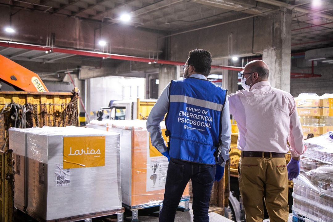 Larios Centro dona ocho toneladas de alimentos al Ayuntamiento de Málaga ante la emergencia sanitaria del COVID-19