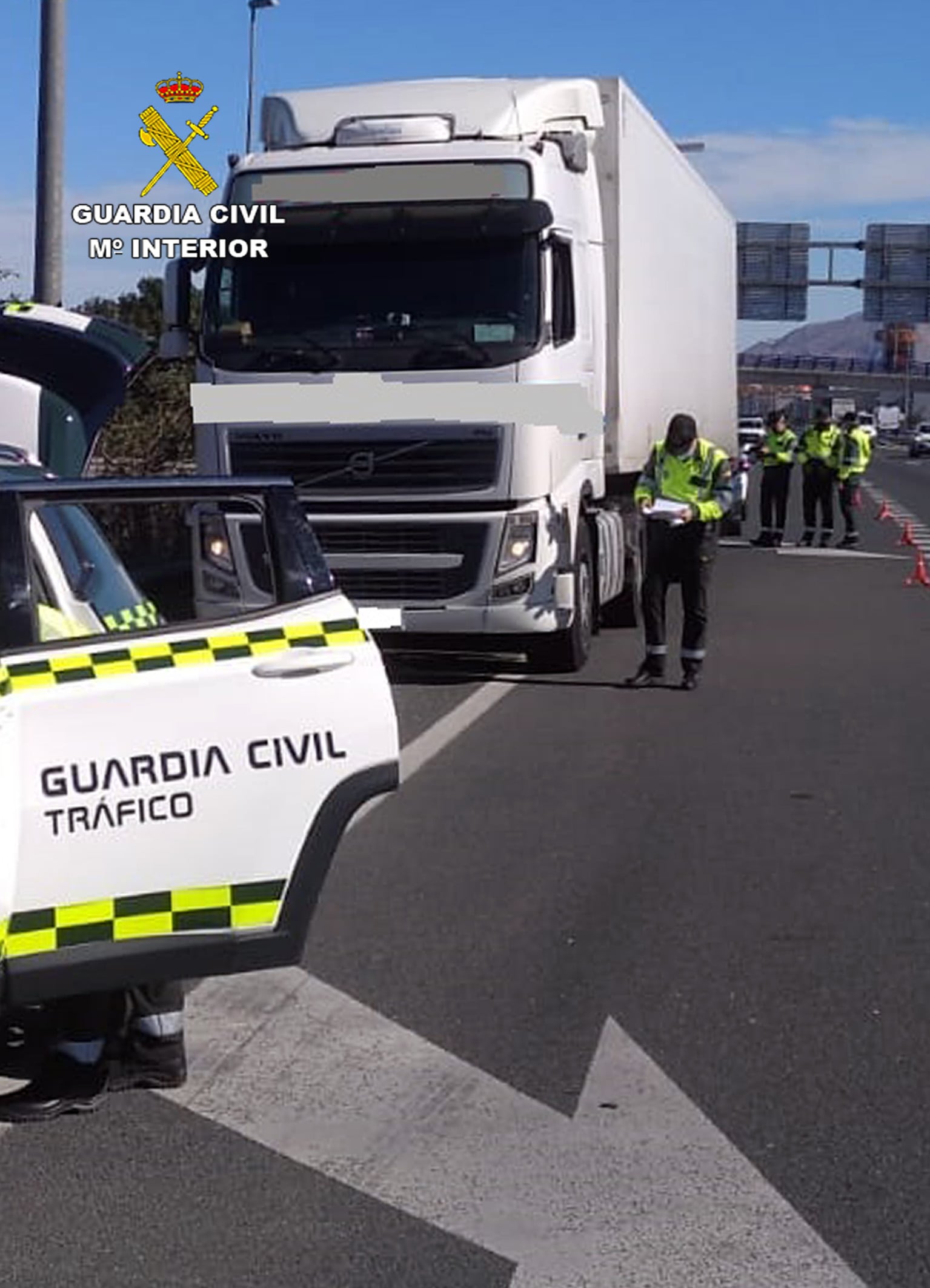 La Guardia Civil investiga a un camionero por sextuplicar la tasa de alcoholemia en la A-7, en Murcia