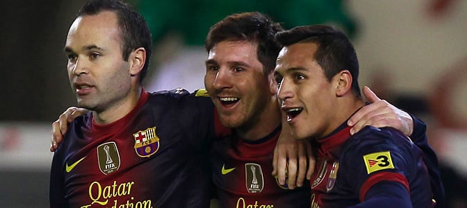 Iniesta, Messi y Alexis celebran en el Villamarín un gol del argentino