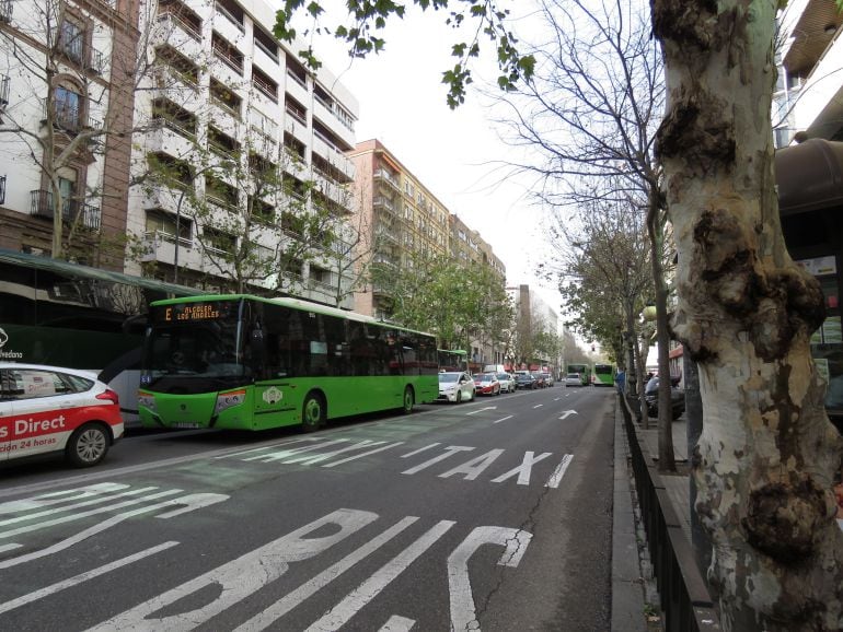 Autobús de Aucorsa en Ronda de los Tejares