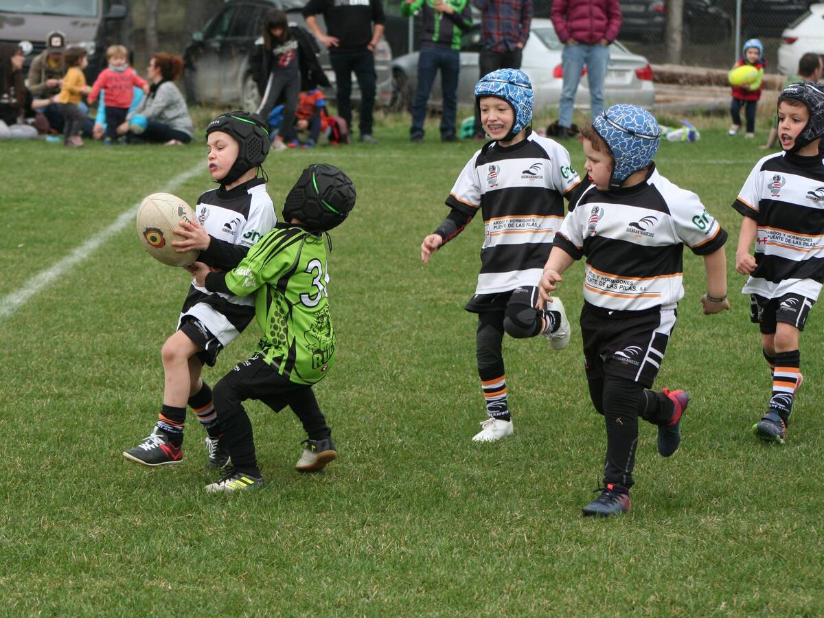 Se celebra en Monzón el III Encuentro de Escuelas de Rugby de Aragón