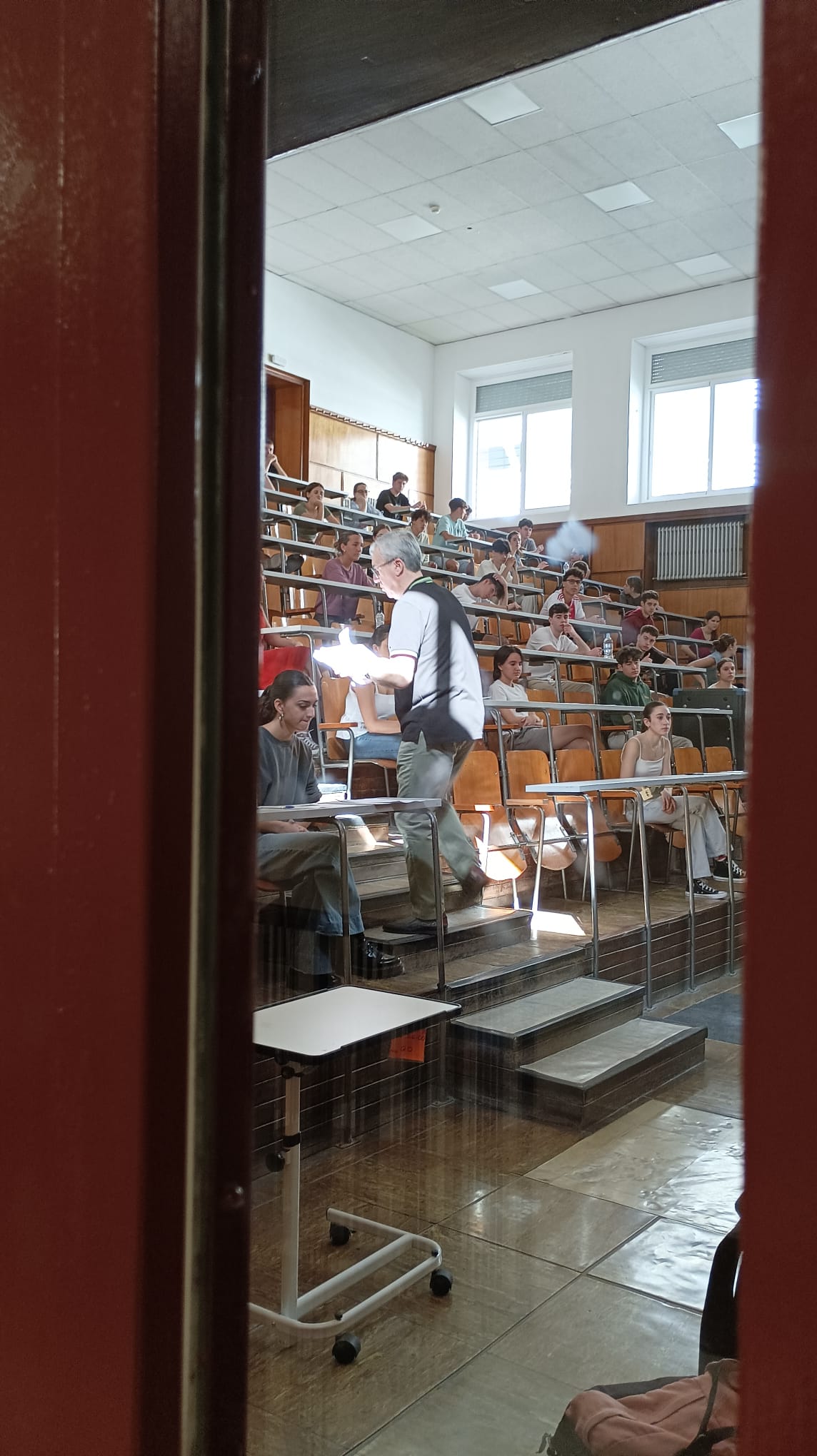 Estudiantes aragoneses durante el examen de Lengua Castellana y Literatura en la Facultad de Ciencias de Zaragoza