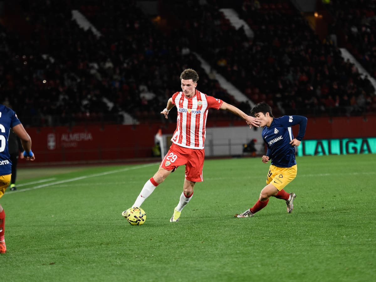 Pases prohibidos: el vicio que castiga al Almería