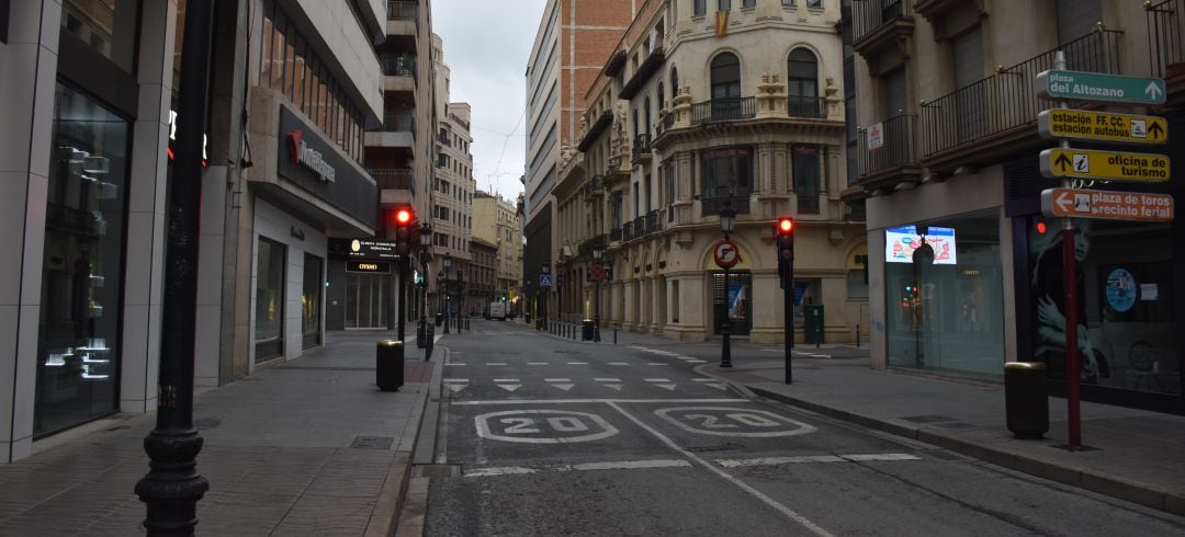 El Ayuntamiento quiere cerrar al tráfico la &#039;calle ancha&#039; desde Tinte