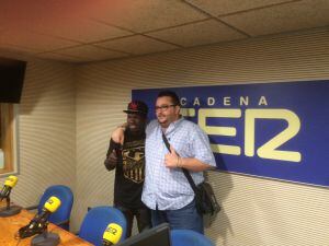 Salem y el presidente de la Federación Canaria de Boxeo, Juan Tomás Rodríguez.