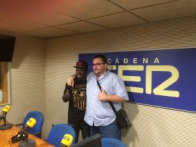 Salem y el presidente de la Federación Canaria de Boxeo, Juan Tomás Rodríguez.