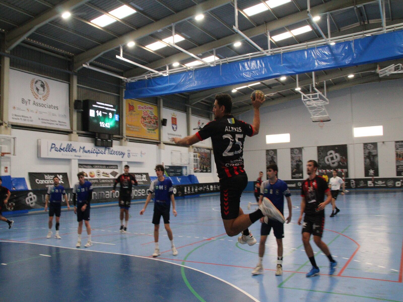 Alexis Rodríguez en un partido del LandBit Lanzarote.