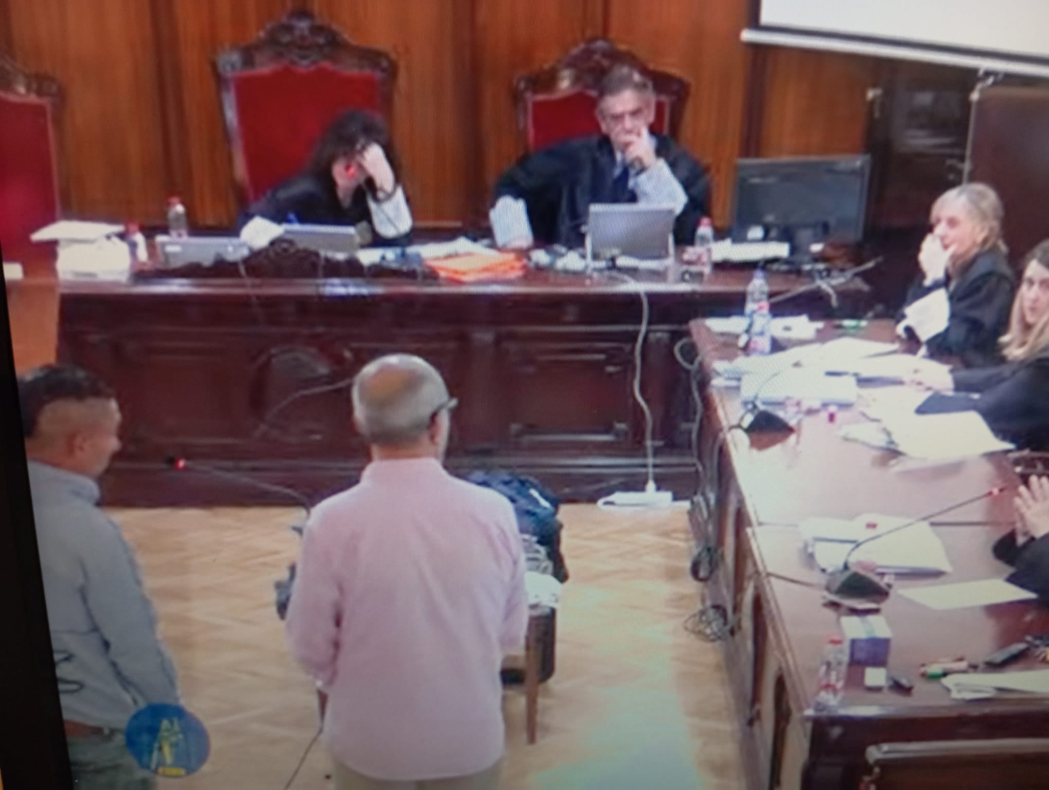 Imagen de la declaración del acusado este lunes en el juicio