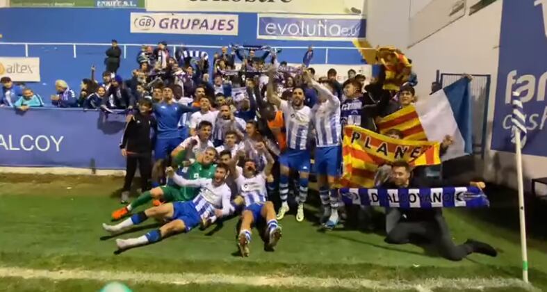 El Alcoyano celebra la permanencia en Primera Federación