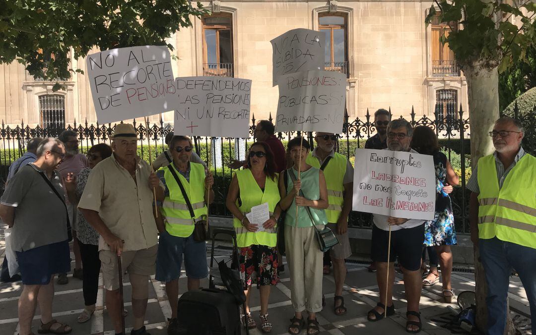 Penionistas volverán a reivindicar sus derechos en las calles