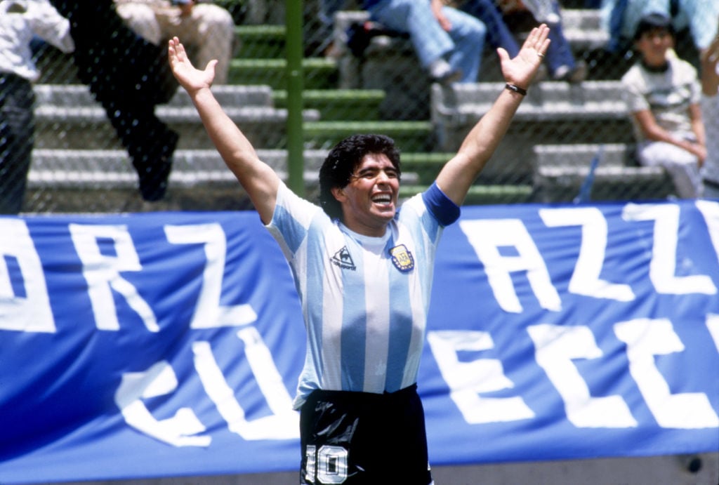 Diego Armando Maradona celebra una victoria de Argentina durante el Mundial de México 86.