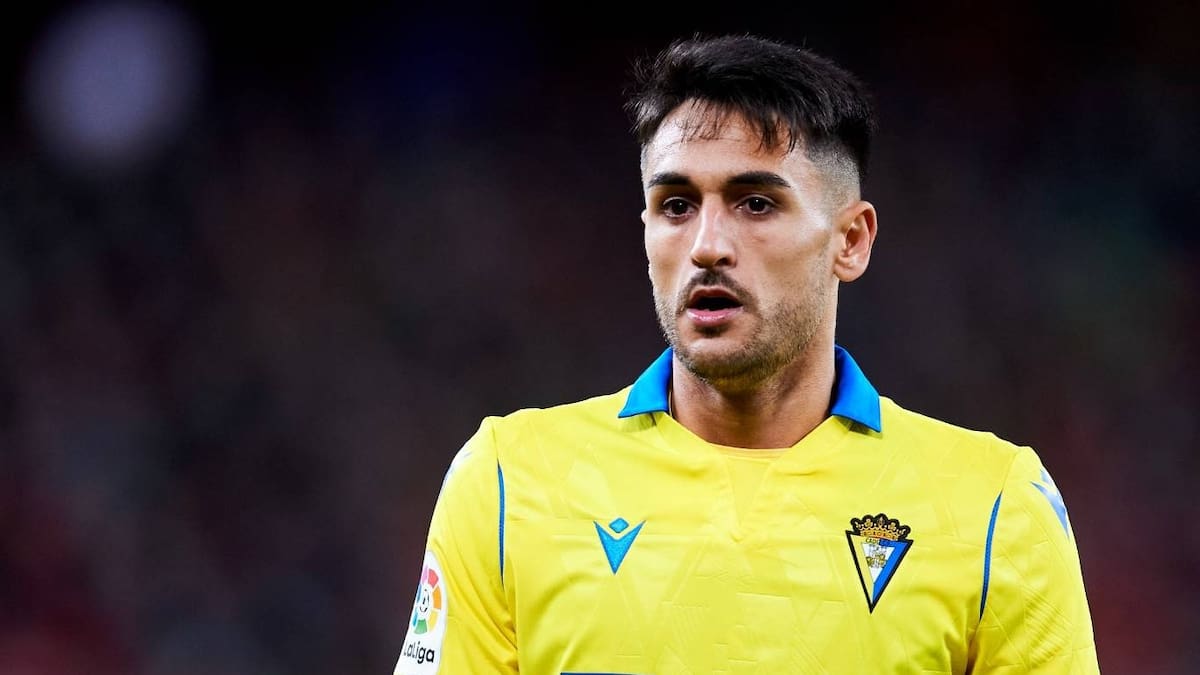 El Eldense anuncia el fichaje de Iván Chapela