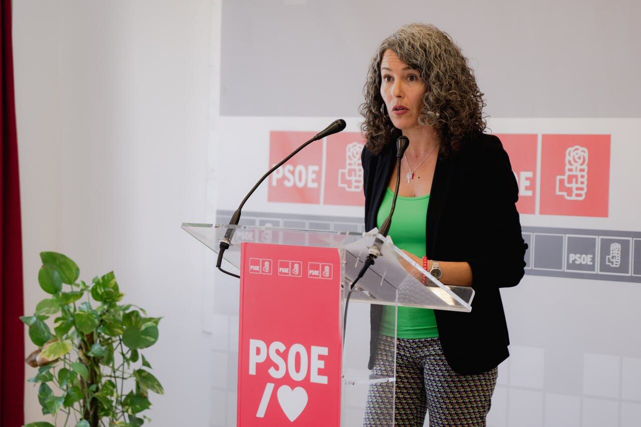 Ariagona González, portavoz del PSOE en el  Cabildo de Lanzarote y Vicesecretaria Insular.