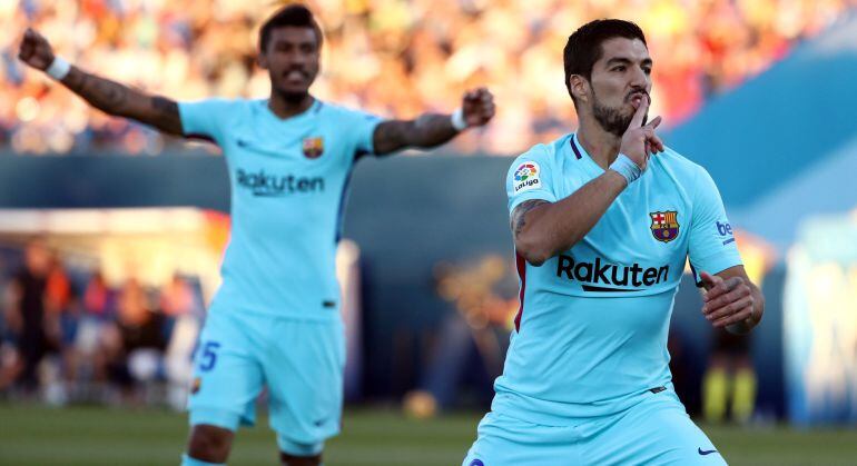 Luis Suárez celebra un gol en Butarque.