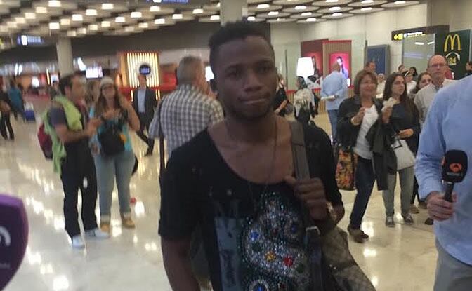 Lass, a su llegada al aeropuerto Adolfo Suárez Madrid-Barajas (Foto: JOSÉ DAVID PALACIO)