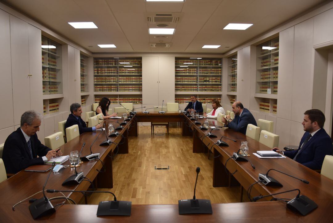 Reunión trenes lanzadera