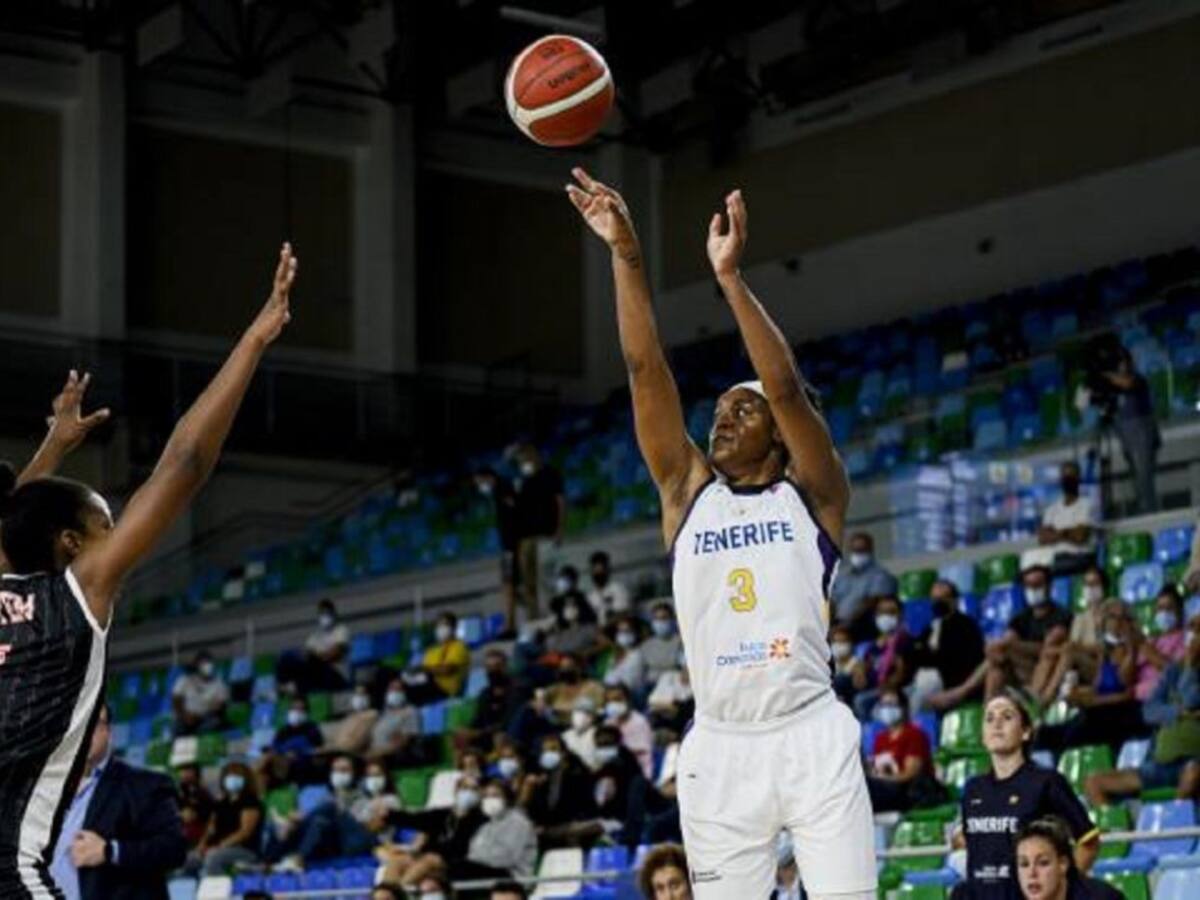 Kaela Davis abandona el CB Clarinos