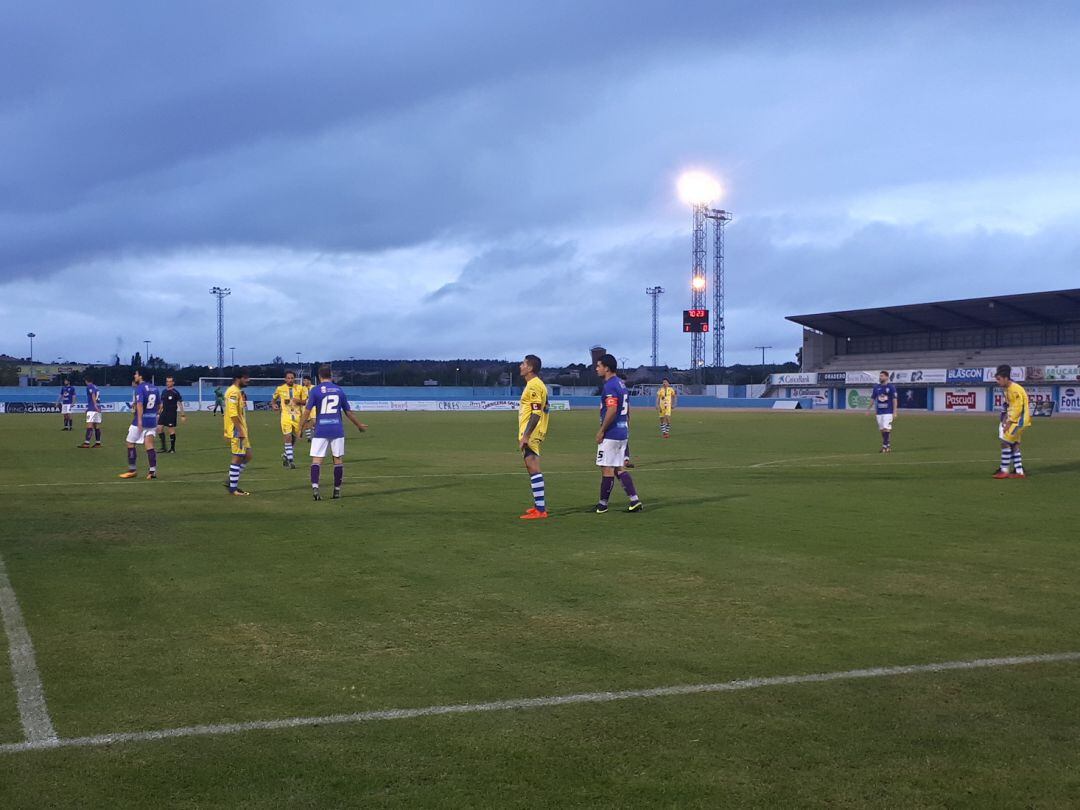 Rubiato, con el brazalete de Capitán, fue el autor del gol que dio el triunfo a la Arandina.