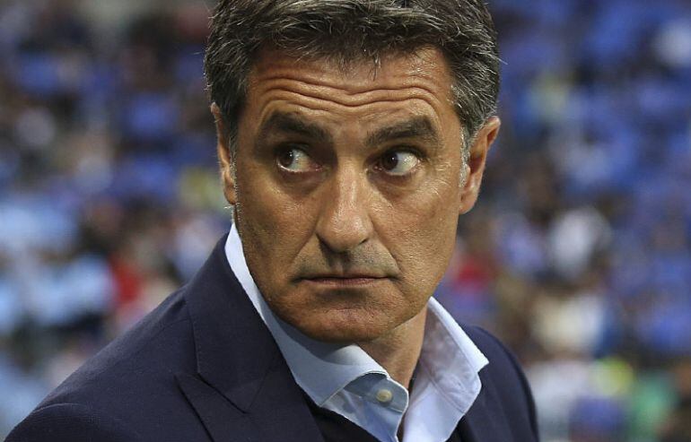 Míchel, durante el encuentro ante al FC Barcelona