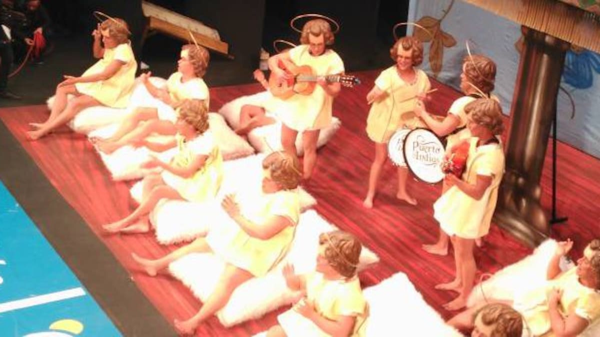 Una falseta deliciosa, un pasodoble con apellidos y un cuplé para Rajoy