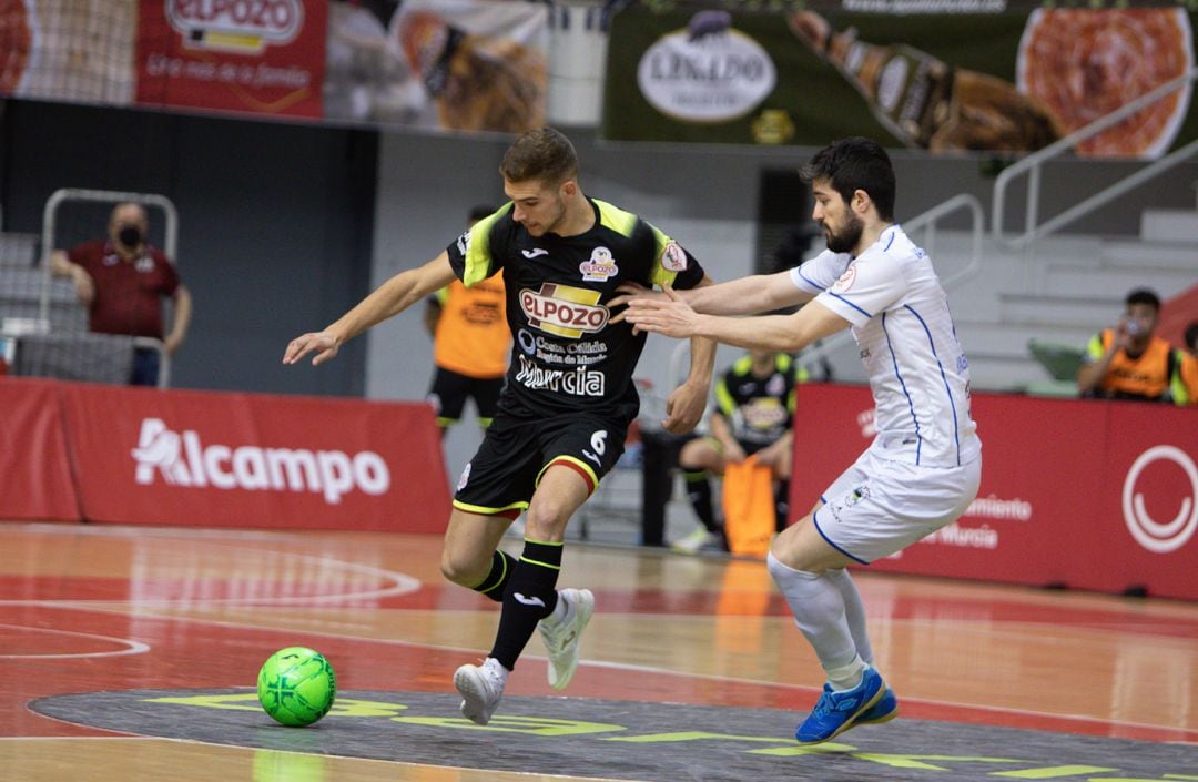 Alberto con el balón