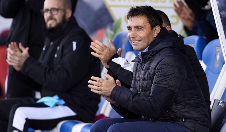 Asier Garitano aplaude a sus jugadores durante el partido del pasado mes ante el Villarreal en Butarque.