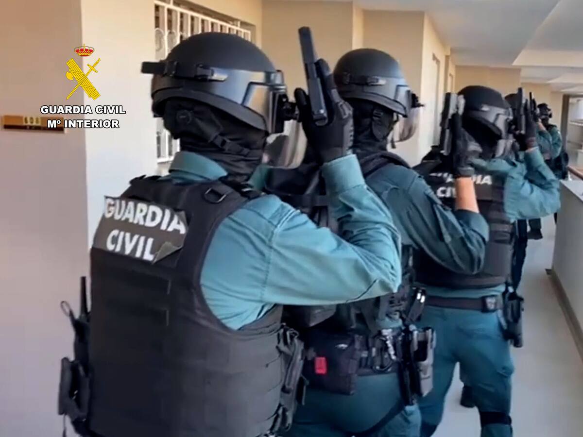 Detenidas dos personas por robar en medio centenar de viviendas de lujo de Ibiza y Mallorca