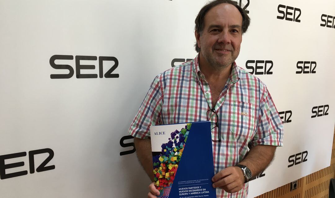 Ismael Crespo, codirector del Centro de Estudios Murciano de Opinión Pública (CEMOP) y presidente de ALICE.