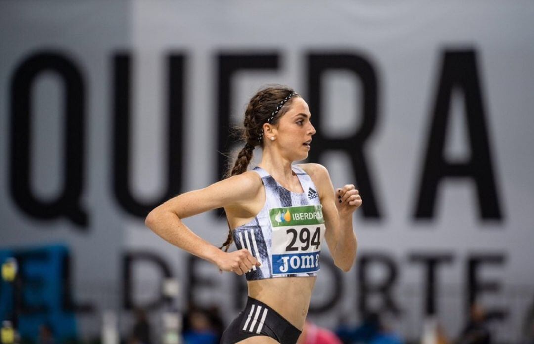 Celia Antón durante la prueba de los 3.000 metros en el reciente Campeonato de España de Antequera.