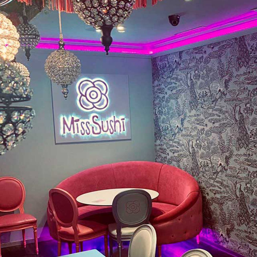 Interior del establecimiento de Miss Sushi San Pablo en Sevilla