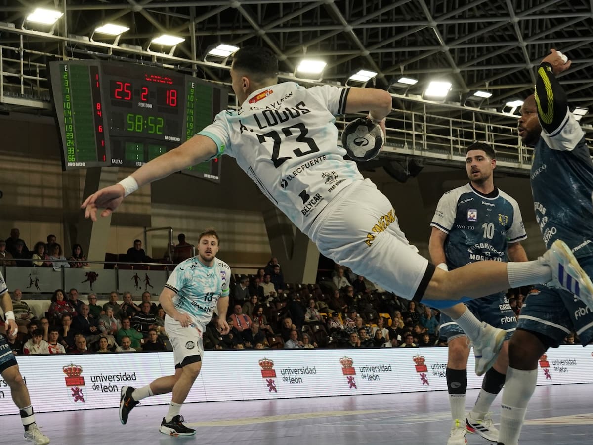 La era Luis Puertas comienza con victoria para el ABANCA Ademar