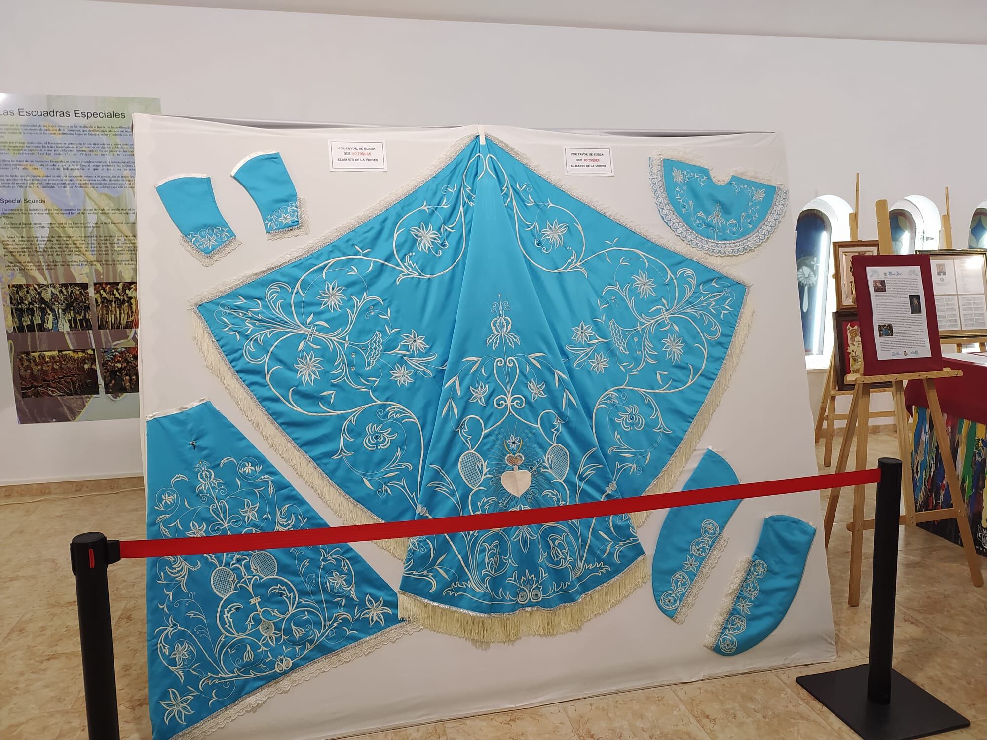 Manto azul de la Morenica