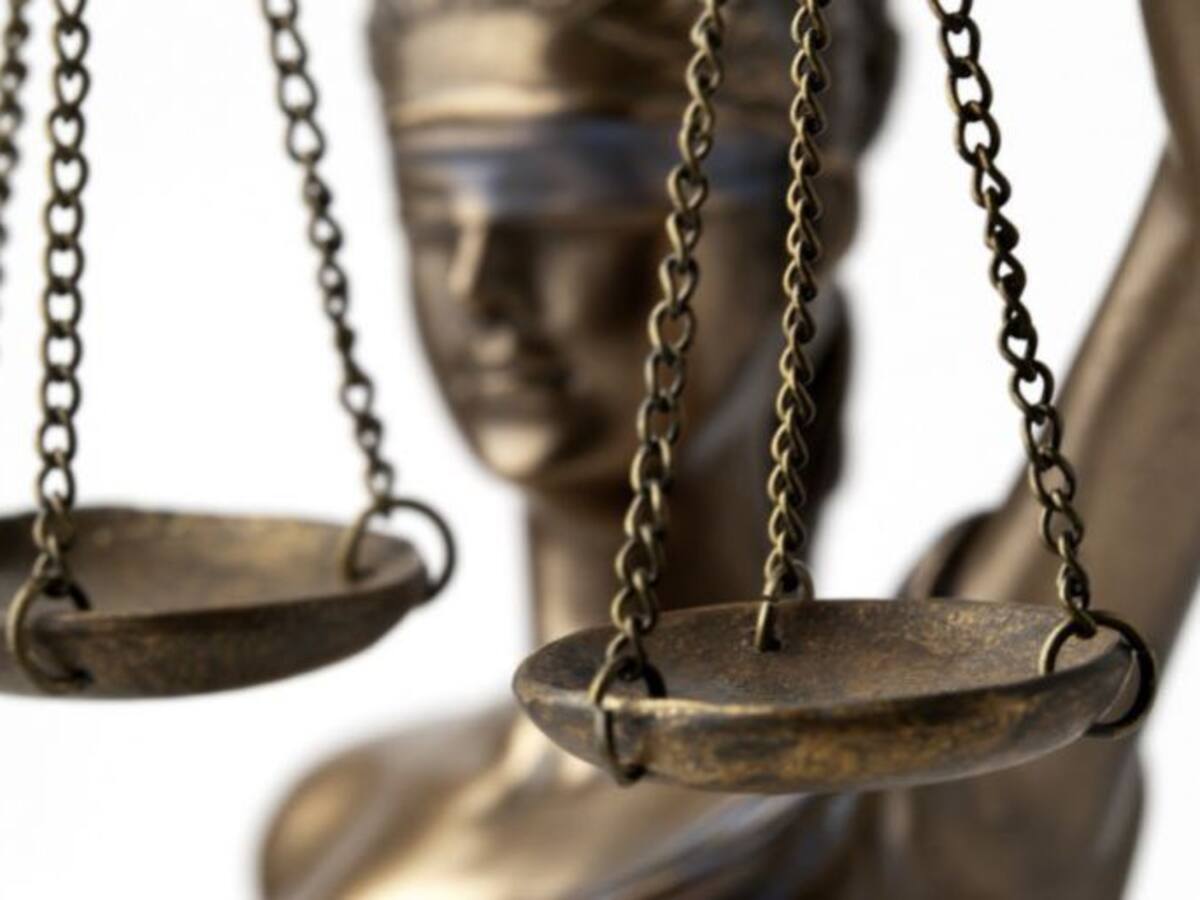 Premio Garrote para los jueces que no vieron ensañamiento en 30 puñaladas