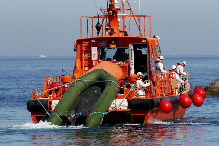 Según ha informado un portavoz de Salvamento Marítimo el aviso ha sido recibido a las 14,30 horas de este domingo 