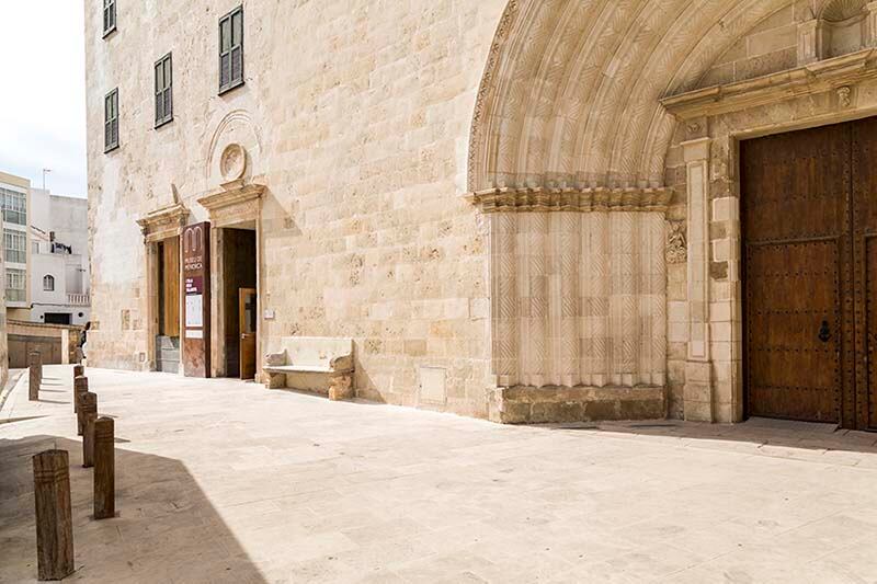 Exteriors del Museu de Menorca